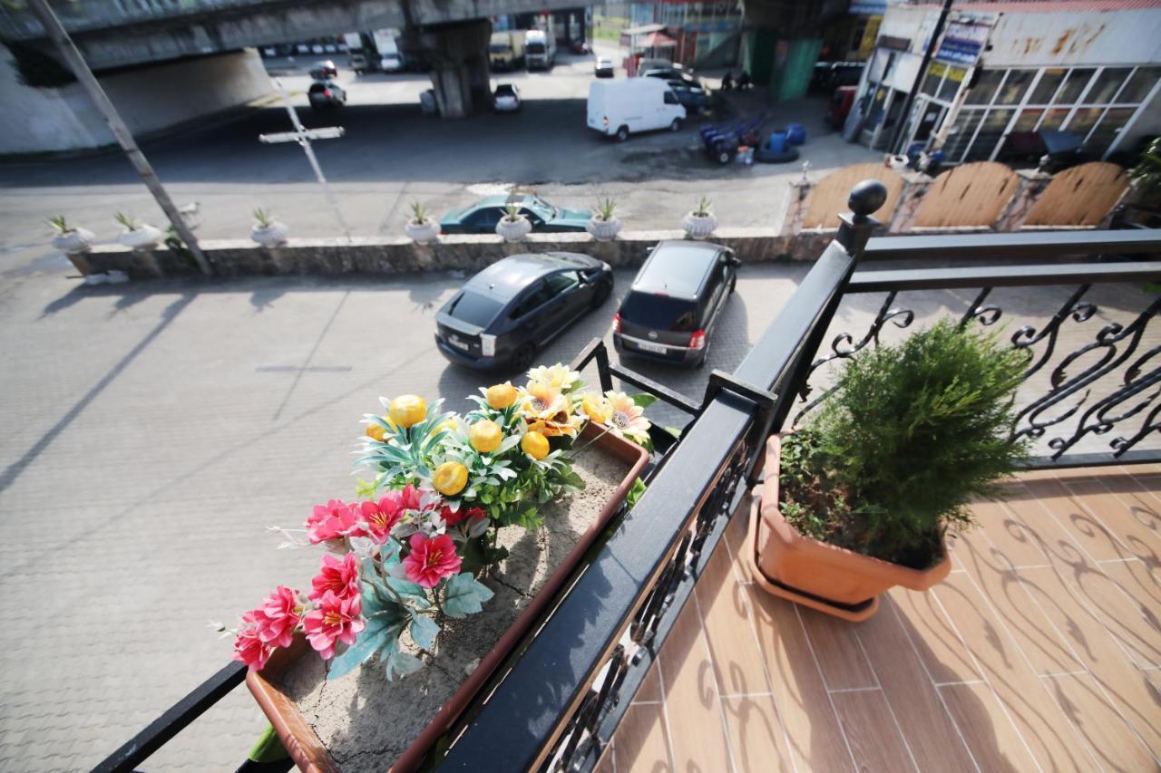 Hotel Tamari Кутаїсі Екстер'єр фото