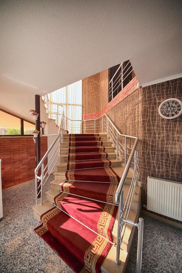 Hotel Tamari Кутаїсі Екстер'єр фото