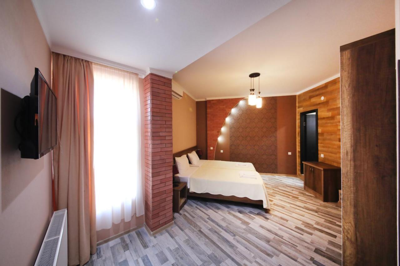 Hotel Tamari Кутаїсі Екстер'єр фото